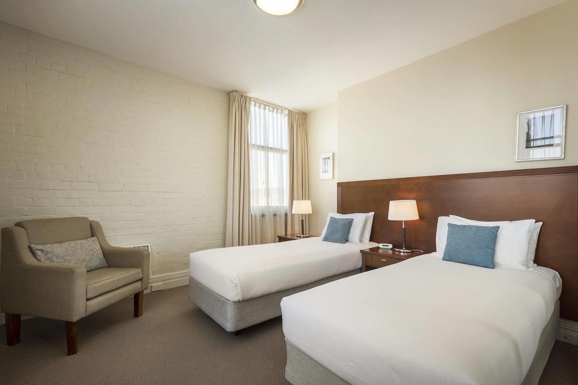 Launceston Central Apartment Hotel Official מראה חיצוני תמונה